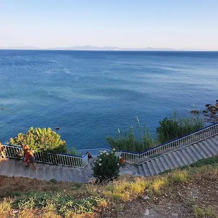 Lovely 2-Bedroom Condo In The Heart Of The Famous Altinkum Beach Apartamento *
